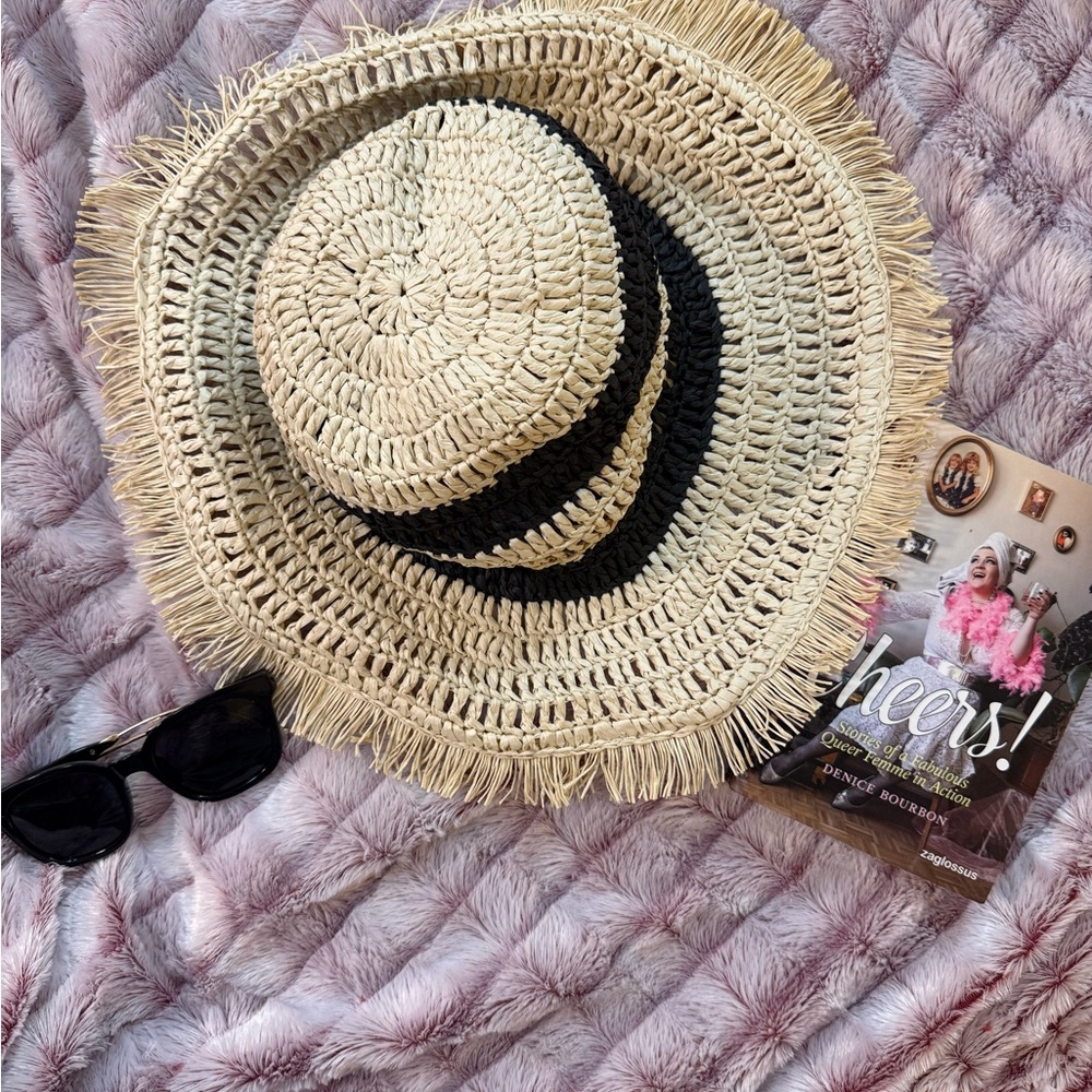 Stylish Black and Cream Woven Hat